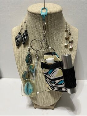 Gift Set Double Lipstick Balm Holder Detachable Keychain Purse Charm 2 earring
